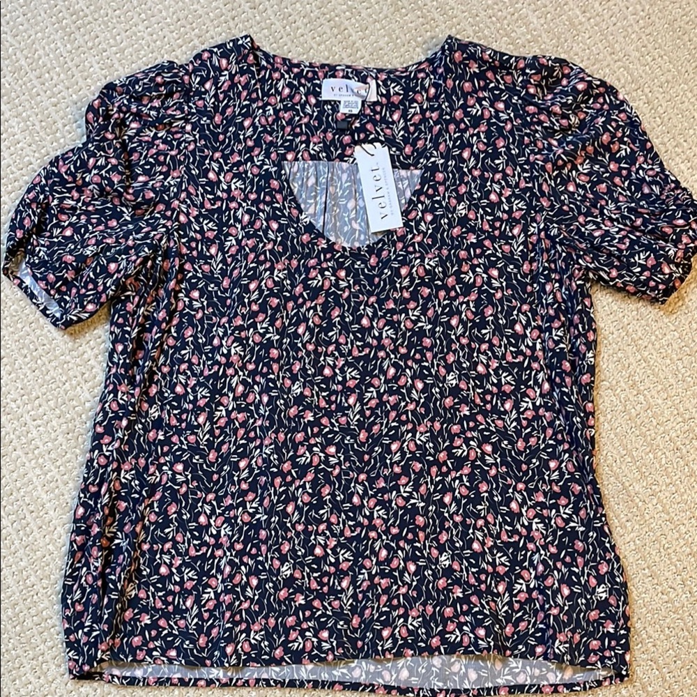 Velvet Women's Azalea Floral Top NWT